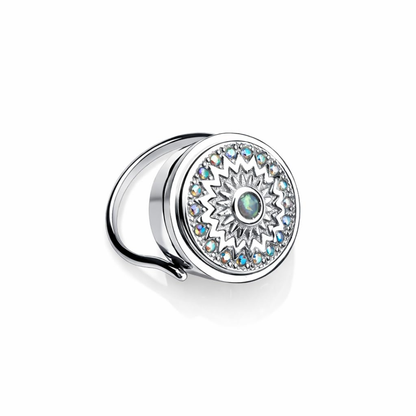 Anillo de Diseño con Compartimento Oculto