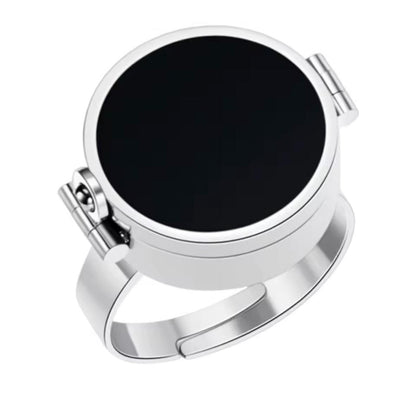 Anillo de Diseño con Compartimento Oculto